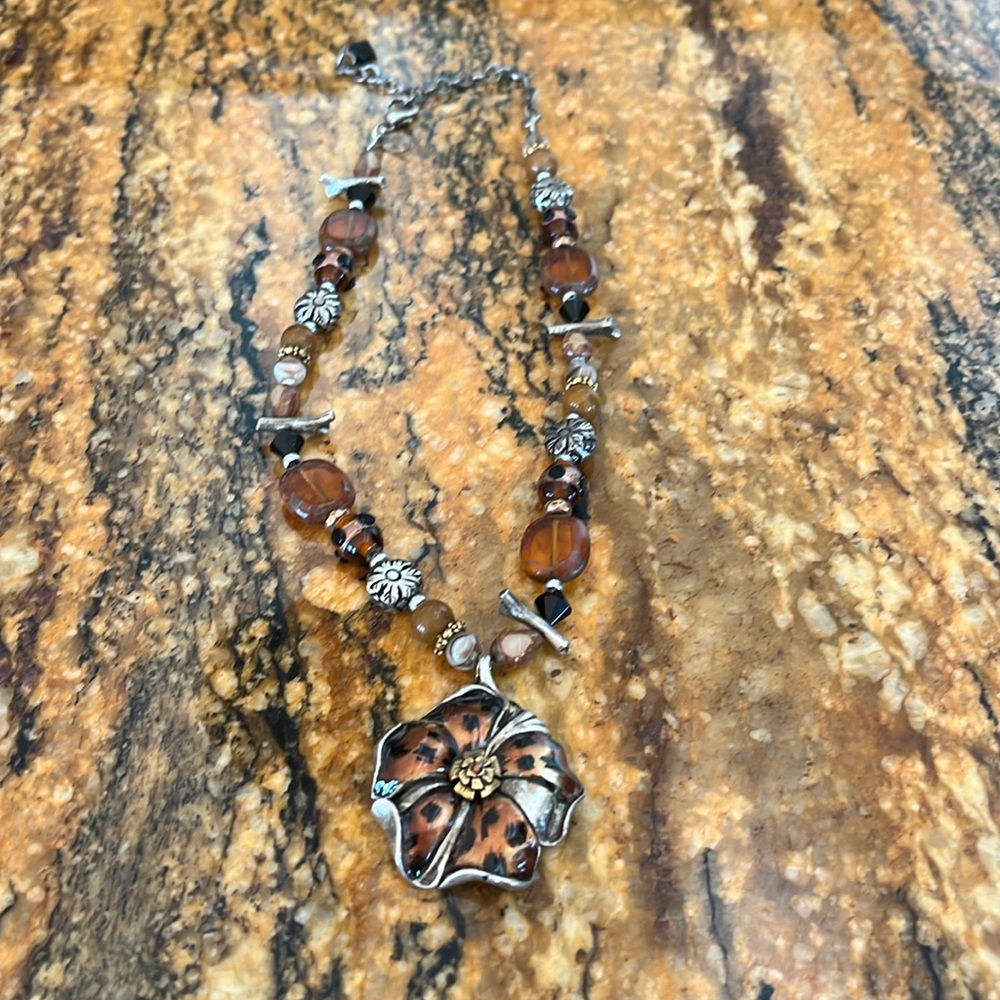 Chunky necklace - Picture 2 of 4